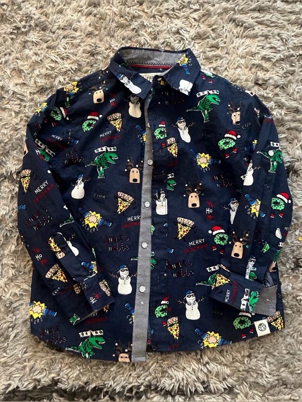 Free Planet boys size 6 button up Christmas holiday shirt